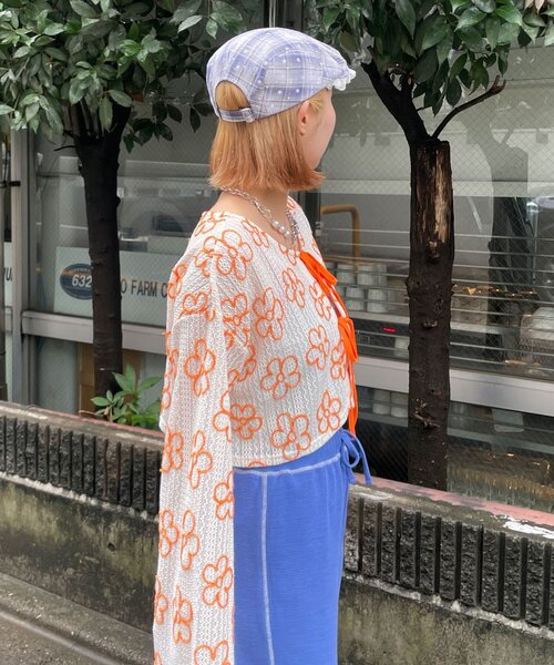 HELLO.SANFRANCISCO（ハローサンフランシスコ）の「【HELLO.SANFRANCISCO/ハローサンフランシスコ】2WAYフラワーシアー刺繍ボレロ（カーディガン/ボレロ・レディース・イエロー/ブラック/ホワイト・ONE SIZE）」の7枚目の写真