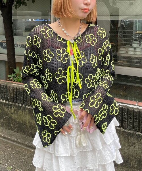 HELLO.SANFRANCISCO（ハローサンフランシスコ）の「【HELLO.SANFRANCISCO/ハローサンフランシスコ】2WAYフラワーシアー刺繍ボレロ（カーディガン/ボレロ・レディース・イエロー/ブラック/ホワイト・ONE SIZE）」の13枚目の写真