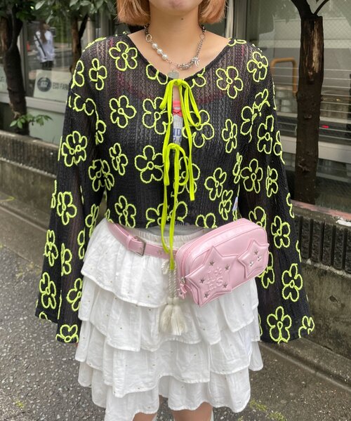 HELLO.SANFRANCISCO（ハローサンフランシスコ）の「【HELLO.SANFRANCISCO/ハローサンフランシスコ】2WAYフラワーシアー刺繍ボレロ（カーディガン/ボレロ・レディース・イエロー/ブラック/ホワイト・ONE SIZE）」の19枚目の写真