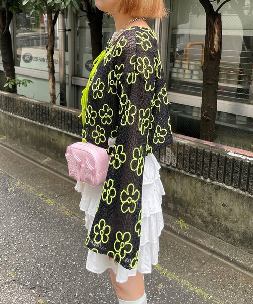HELLO.SANFRANCISCO（ハローサンフランシスコ）の「【HELLO.SANFRANCISCO/ハローサンフランシスコ】2WAYフラワーシアー刺繍ボレロ（カーディガン/ボレロ・レディース・イエロー/ブラック/ホワイト・ONE SIZE）」の20枚目の写真