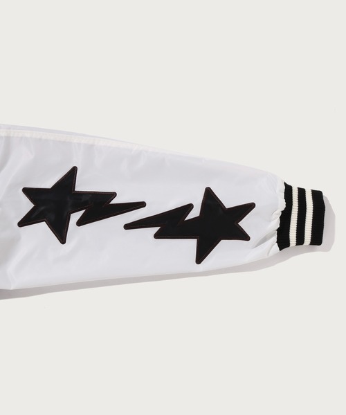 A BATHING APE(アベイシングエイプ)の「BAPE NYLON VARSITY JACKET(スタジャン・メンズ・ブラック/レッド・LARGE/SMALL/XX-LARGE/X-LARGE/MEDIUM)」の9枚目の写真