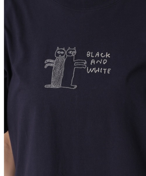 SUPER HAKKA(スーパーハッカ)の「SUPER HAKKA×波田佳子 「Black and White」刺繍フレアTシャツ(Tシャツ/カットソー・レディース・オフホワイト/ネイビー/イエロー・FREE)」の7枚目の写真