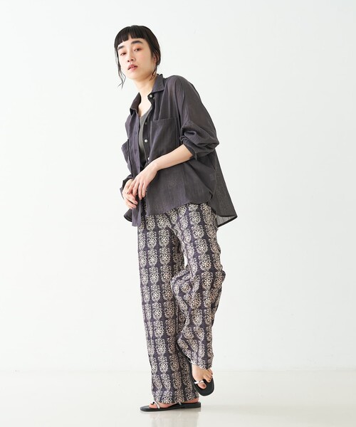 collex（コレックス）の「ブロックプリント風 ボタニカルプリントパンツ（その他パンツ・レディース・ベージュ/ブラック・フリー）」の3枚目の写真