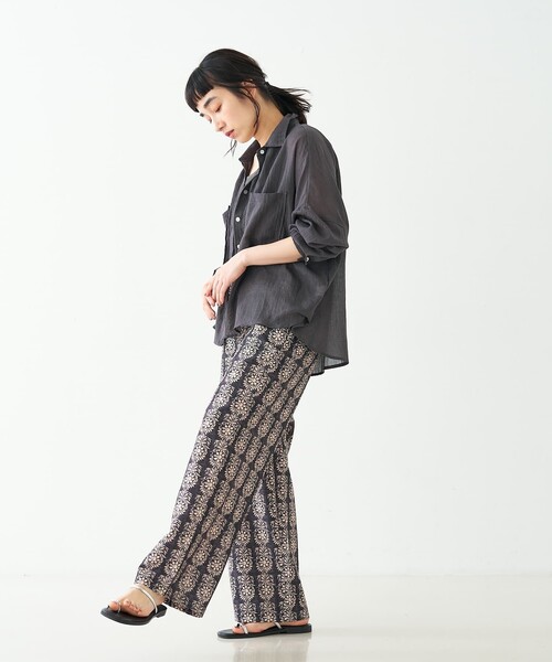 collex（コレックス）の「ブロックプリント風 ボタニカルプリントパンツ（その他パンツ・レディース・ベージュ/ブラック・フリー）」の4枚目の写真