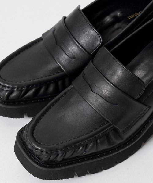 PRANK PROJECT(プランクプロジェクト)の「【2026Autumn Pre-Order】ボリュームソールギャザーローファー / Volume Sole Gathered Loafers(ローファー・レディース・ブラック/ボルドー・38/37/36)」の4枚目の写真