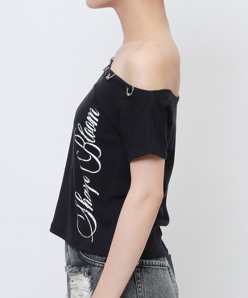 SPIRALGIRL(スパイラルガール)の「ワンショルフープピアスTシャツ(Tシャツ/カットソー・レディース・ブルー/ブラック/ホワイト・FREE)」の12枚目の写真