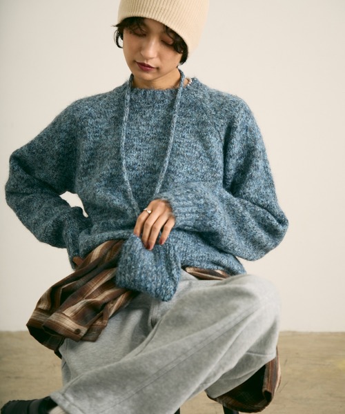 uchi.(ウチ)の「ミニバッグ付きメランジニットプルオーバー(ニット/セーター・レディース・ブラウン/ブルー/グレー・FREE)」の3枚目の写真