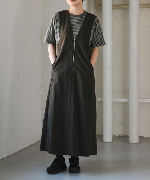 FORK&SPOON(フォークアンドスプーン)の「FORK&SPOON ナイロンテントワンピース(ワンピース・レディース・ブラック/ベージュ/グリーン系その他・1/2)」の3枚目の写真