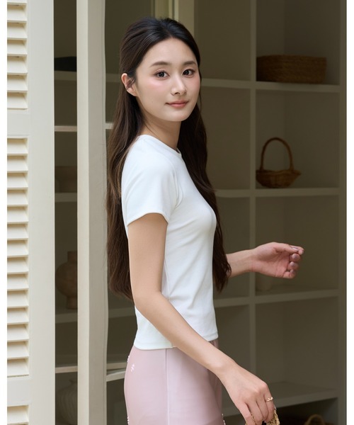 BIRTHDAY BASH(バースデイバッシュ)の「BASIC CREW TOPS(ベーシッククリュートップス)(Tシャツ/カットソー・レディース・ブラック/ホワイト/イエロー/ピンク/ミント・FREE)」の22枚目の写真