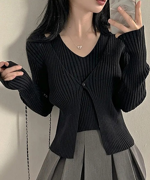 Girly Doll(ガーリードール)の「フェイクツーピースホルターリブニット(カーディガン/ボレロ・レディース・ブラック/ベージュ/グレー・FREE)」の1枚目の写真