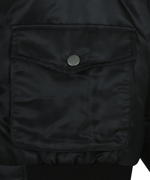 LUVISTRUE(ラヴイズトゥルー)の「RL FUR TRIM PATCH BOMBER JACKET(BLACK)(ブルゾン・レディース・その他・FREE)」の5枚目の写真