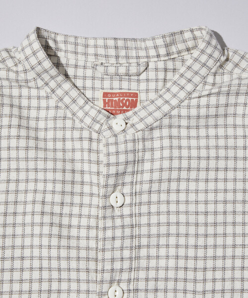 HINSON(ヒンソン)の「HINSON/ヒンソン 別注 フランネル ヘンリーネック プルオーバーシャツ(シャツ/ブラウス・メンズ・オフホワイト/サックスブルー/ブラウン/グリーン・LARGE/MEDIUM/SMALL)」の9枚目の写真