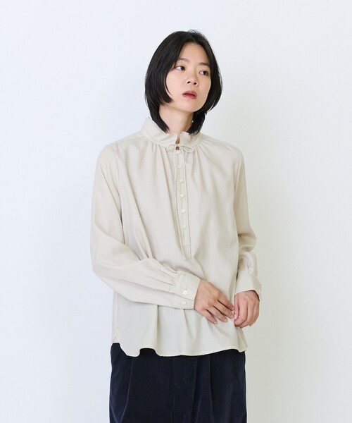 LOISIR（ロワズィール）の「断ち切り二重フレアーカラーブラウス（シャツ/ブラウス・レディース・ベージュ/グリーン系その他/ブラウン系その他・FREE）」の3枚目の写真