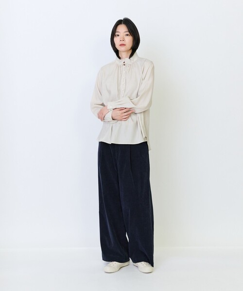 LOISIR（ロワズィール）の「断ち切り二重フレアーカラーブラウス（シャツ/ブラウス・レディース・ベージュ/グリーン系その他/ブラウン系その他・FREE）」の22枚目の写真