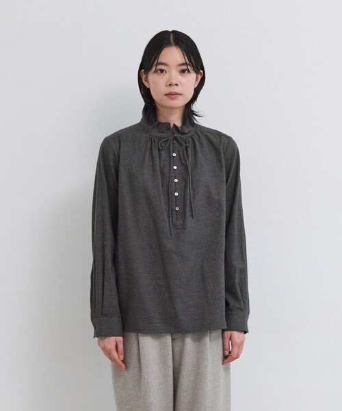 LOISIR（ロワズィール）の「断ち切り二重フレアーカラーブラウス（シャツ/ブラウス・レディース・ベージュ/グリーン系その他/ブラウン系その他・FREE）」の13枚目の写真