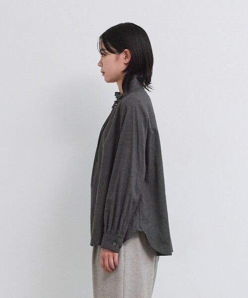 LOISIR（ロワズィール）の「断ち切り二重フレアーカラーブラウス（シャツ/ブラウス・レディース・ベージュ/グリーン系その他/ブラウン系その他・FREE）」の14枚目の写真