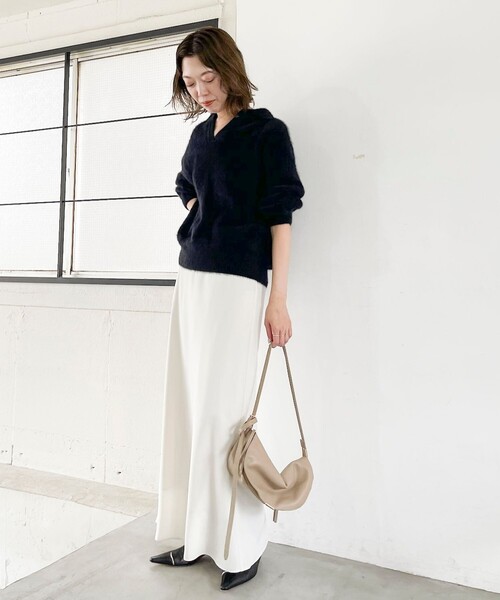 NOLLEY’S Sophi（ノーリーズソフィ）の「カシミヤ混へアリーポロ襟プルオーバー（ニット/セーター・レディース・ベビーピンク/ブラック/グレイッシュベージュ/オフホワイト・38）」の15枚目の写真