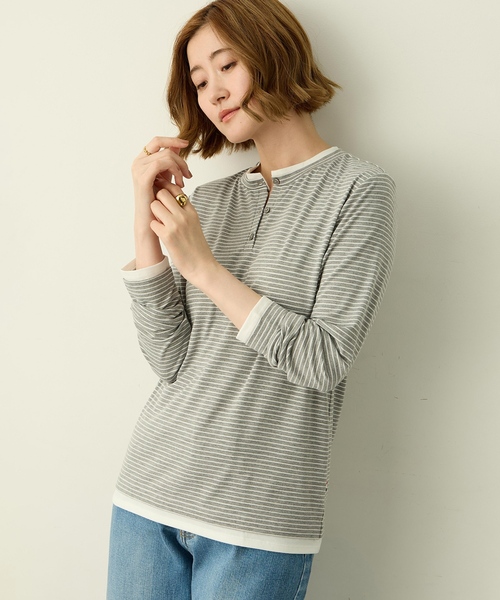 Petit Honfleur(プチオンフルール)の「ヘンリーネックレイヤード風ロングTシャツ(Tシャツ/カットソー・レディース・レッド/グレー・M/L)」の20枚目の写真