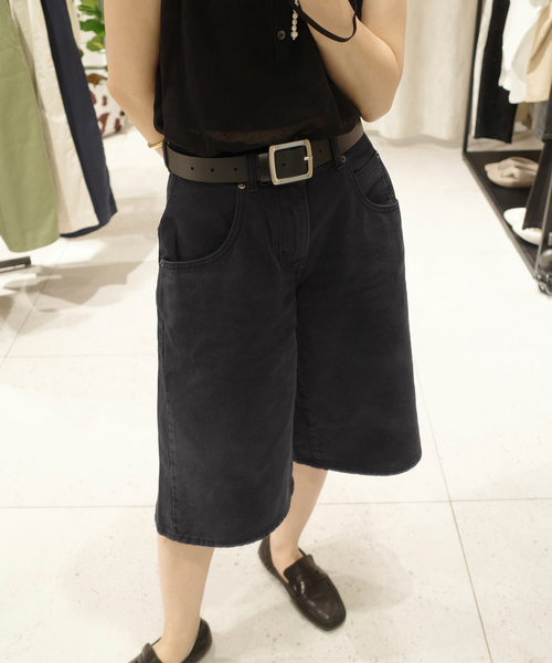 Spick & Span(スピックアンドスパン)の「LEVI’S(R) / リーバイス SUPER BAGGY JORT(その他パンツ・レディース・ネイビー/ブラック・26/25)」の9枚目の写真