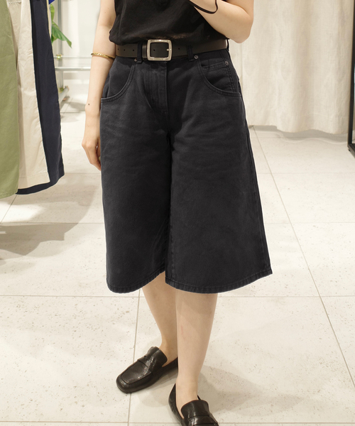 Spick & Span(スピックアンドスパン)の「LEVI’S(R) / リーバイス SUPER BAGGY JORT(その他パンツ・レディース・ネイビー/ブラック・26/25)」の10枚目の写真