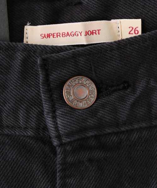 Spick & Span(スピックアンドスパン)の「LEVI’S(R) / リーバイス SUPER BAGGY JORT(その他パンツ・レディース・ネイビー/ブラック・26/25)」の15枚目の写真