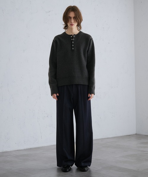 SELLE GLANT（セレグランテ）の「LAYERED STYLE HENLEY NECK REVERSIBLE KNIT / レイヤードスタイルヘンリーネックリバーシブルニット（ニット/セーター・メンズ・チャコールグレー/ブラック/ダークブラウン/ブルー・LARGE/SMALL/MEDIUM）」の19枚目の写真