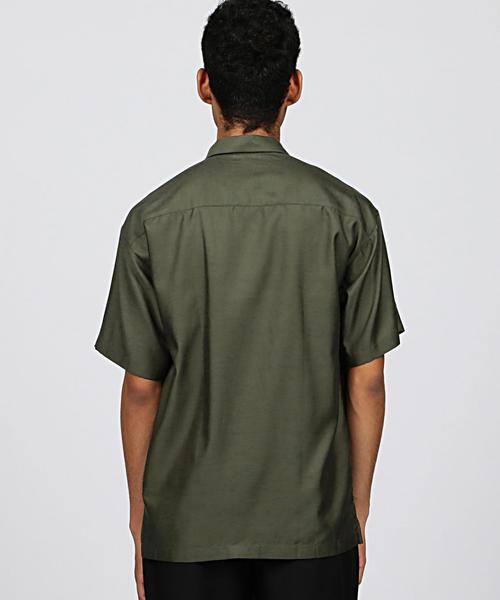 EN ROUTE（アンルート）の「ENR コットン/キュプラ コンビショートスリーブシャツ（シャツ/ブラウス・メンズ・オリーブ/ネイビー・1/2/3）」の4枚目の写真