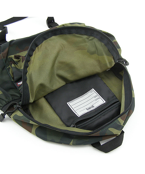 SHIPS KIDS(シップスキッズ)の「SHIPS CARRYING EQUIPMEN:デイ パック M(バックパック/リュック・キッズ・レッド/イエロー/ライトブルー/グリーン系カモフラージュ・ONE SIZE)」の7枚目の写真