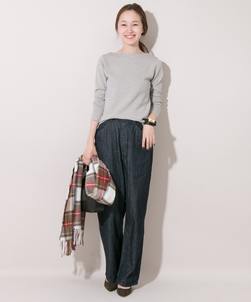 URBAN RESEARCH（アーバンリサーチ）の「UR イタリアンウールボートネックプルオーバー（ニット/セーター・レディース・ベージュ/ホワイト×ブラック/ブラック/オフホワイト/グレー・FREE）」の20枚目の写真