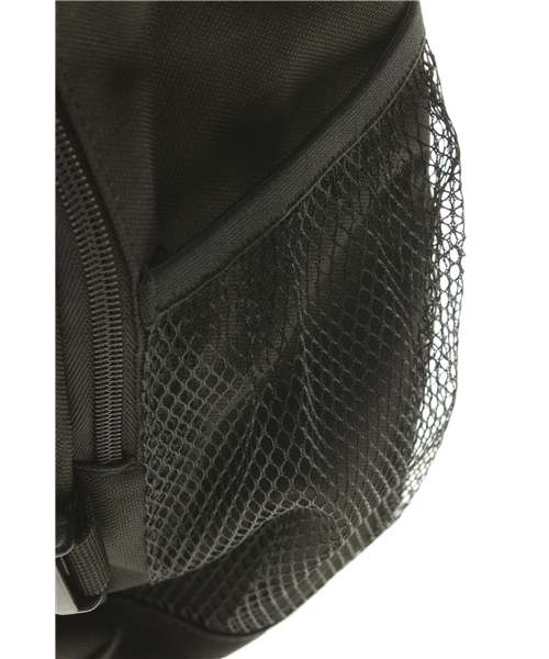 BEAMS(ビームス)の「THRASHER / Special Ops Backpack(バックパック/リュック・メンズ・ブラック・ONE SIZE)」の5枚目の写真