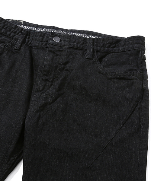 n(n) BY NUMBER (N)INE(エヌエヌバイナンバーナイン)の「SKINNY PANTS_STRECH DENIM(COLOR DENIM)(デニムパンツ・メンズ・ブラック・4/5/3/2)」の3枚目の写真