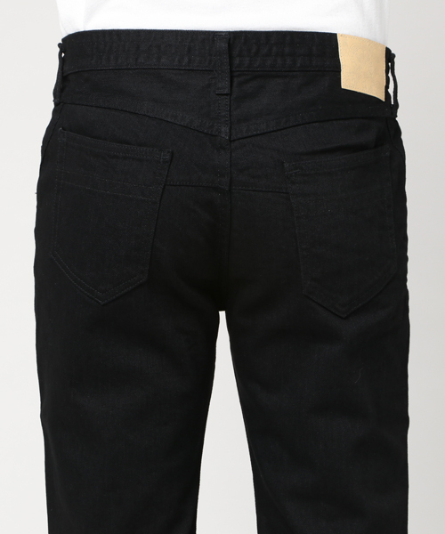 n(n) BY NUMBER (N)INE(エヌエヌバイナンバーナイン)の「SKINNY PANTS_STRECH DENIM(COLOR DENIM)(デニムパンツ・メンズ・ブラック・4/5/3/2)」の13枚目の写真