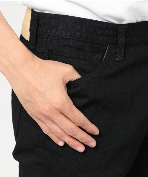 n(n) BY NUMBER (N)INE(エヌエヌバイナンバーナイン)の「SKINNY PANTS_STRECH DENIM(COLOR DENIM)(デニムパンツ・メンズ・ブラック・4/5/3/2)」の12枚目の写真