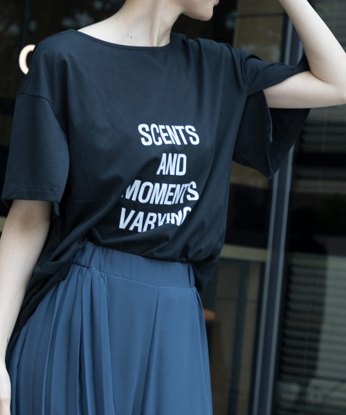 STUDIOUS SELECT（ステュディオスセレクト）の「【CLOCHE】袖スプリットメッセージTシャツ　71285674（Tシャツ/カットソー・レディース・ブラック/ホワイト/ブルー/ボルドー・FREE/2）」の5枚目の写真