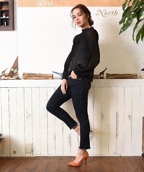 Luz Llena（ラズレナ）の「シフォンプリーツブラウス（シャツ/ブラウス・レディース・ホワイト/ブラック・MEDIUM）」の8枚目の写真