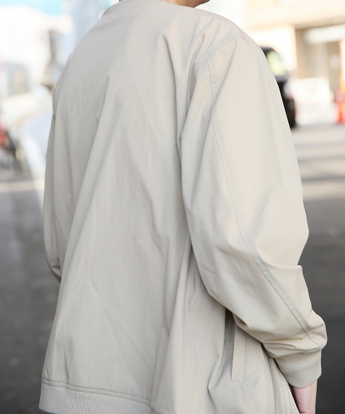 kutir(クティール)の「マルチWAYノーカラーMA-1(MA-1・メンズ・ブラック/ベージュ/カーキ・MEDIUM/LARGE)」の10枚目の写真