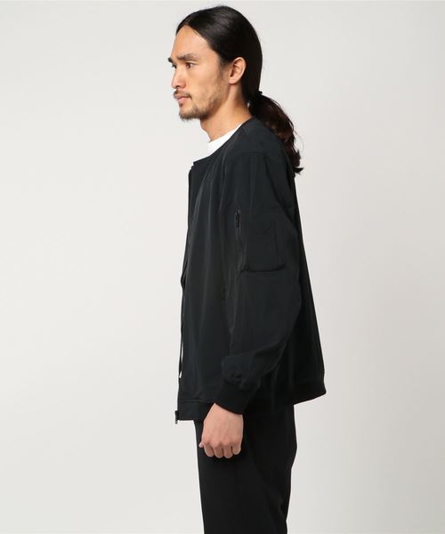 kutir(クティール)の「マルチWAYノーカラーMA-1(MA-1・メンズ・ブラック/ベージュ/カーキ・MEDIUM/LARGE)」の4枚目の写真