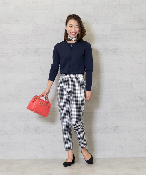 NATURAL BEAUTY BASIC（ナチュラルビューティーベーシック）の「ストレッチギンガムパンツ（その他パンツ・レディース・ブラック系その他・SMALL/X-SMALL/MEDIUM/LARGE）」の5枚目の写真