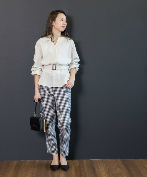 NATURAL BEAUTY BASIC（ナチュラルビューティーベーシック）の「ストレッチギンガムパンツ（その他パンツ・レディース・ブラック系その他・SMALL/X-SMALL/MEDIUM/LARGE）」の6枚目の写真