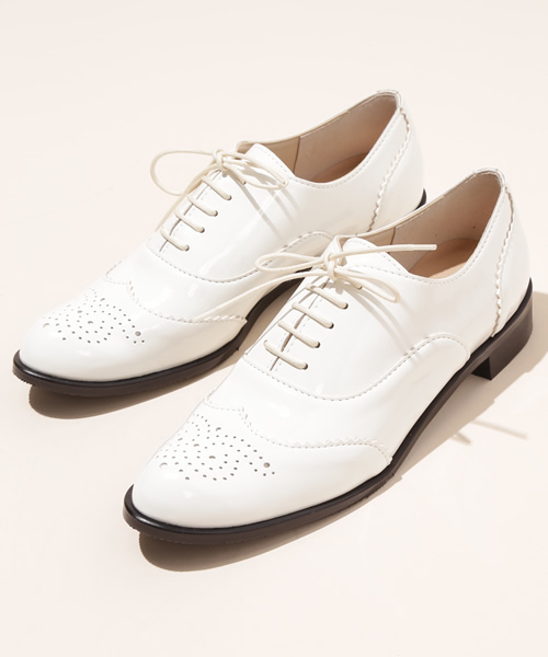 Ray BEAMS(レイビームス)の「【SEPTEMBER MOON / エナメル調 アーモンド シューズ】(ドレスシューズ・レディース・ブラック/ホワイト/ピンク・22.5/23/23.5/24/24.5)」の15枚目の写真