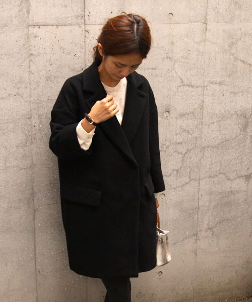AMERICAN RAG CIE（アメリカンラグシー）の「モッサベロアフェミニンテーラードコート/AMR-dms-L132-CO071（その他アウター・レディース・ブラック/ピンクベージュ・FREE）」の2枚目の写真