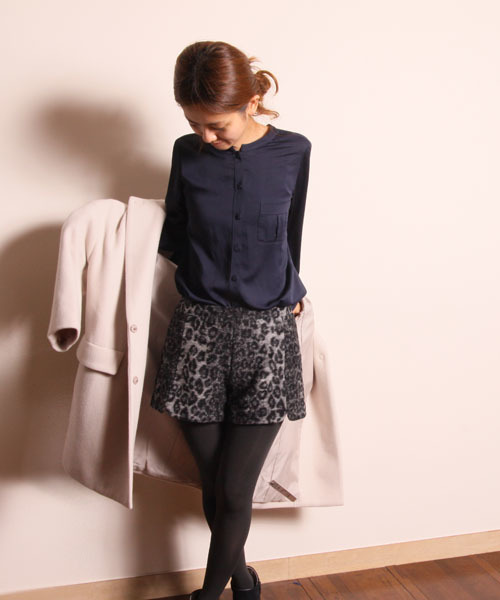 AMERICAN RAG CIE（アメリカンラグシー）の「モッサベロアフェミニンテーラードコート/AMR-dms-L132-CO071（その他アウター・レディース・ブラック/ピンクベージュ・FREE）」の4枚目の写真