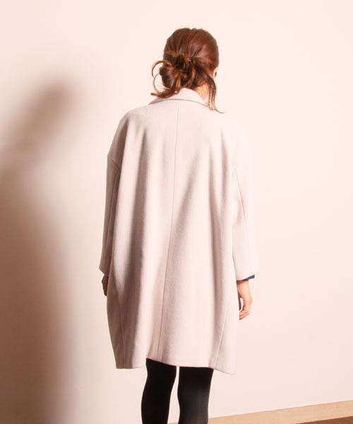 AMERICAN RAG CIE（アメリカンラグシー）の「モッサベロアフェミニンテーラードコート/AMR-dms-L132-CO071（その他アウター・レディース・ブラック/ピンクベージュ・FREE）」の5枚目の写真