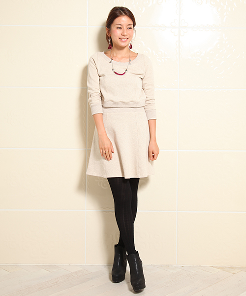 smork（スモーク）の「裏毛リブ切替ワンピース（ワンピース・レディース・グレー系/ベージュ系/ネイビー系・38）」の2枚目の写真