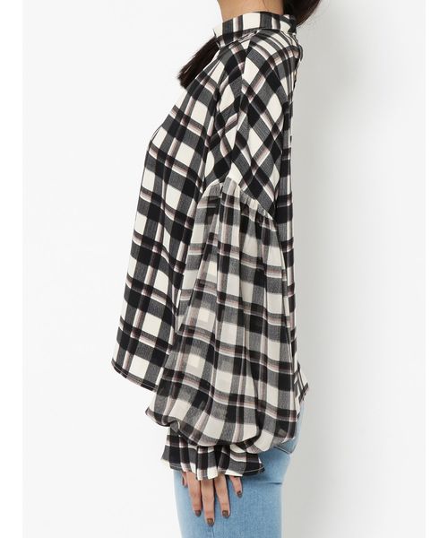 EMODA（エモダ）の「バルーンスリーブトップス（シャツ/ブラウス・レディース・ホワイト/ブラック/その他・FREE）」の16枚目の写真