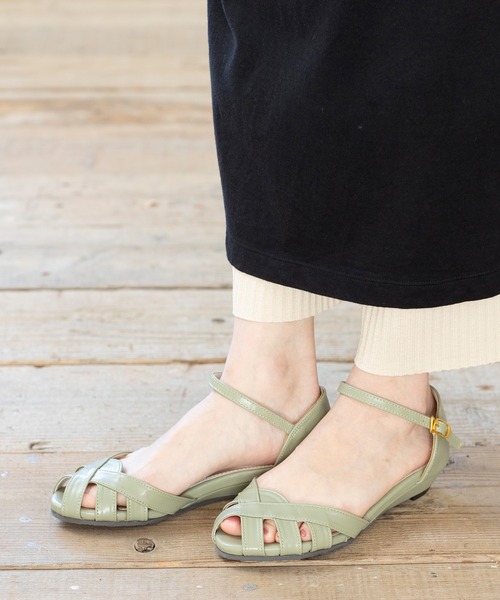 menue(メヌエ)の「ローウェッジ ストラップ サンダル(サンダル・レディース・ブラウン/グレイッシュベージュ/キャメル/ベージュ系その他/ダークブラウン/ライトグレー/ブルーグリーン/ブラック系その他/ブラック/マスタード/シルバー/ホワイト/ブラウン系その他/グリーン/ブルー/ベージュ系その他2/イエロー/ベージュ系その他3/ホワイト系その他/ブラック系その他2・25.0cm/25.5cm/26.0cm/26.5cm/23.5cm/21.0cm/22.5cm/27.0cm/21.5cm/22.0cm/24.5cm/23.0cm/24.0cm)」の14枚目の写真