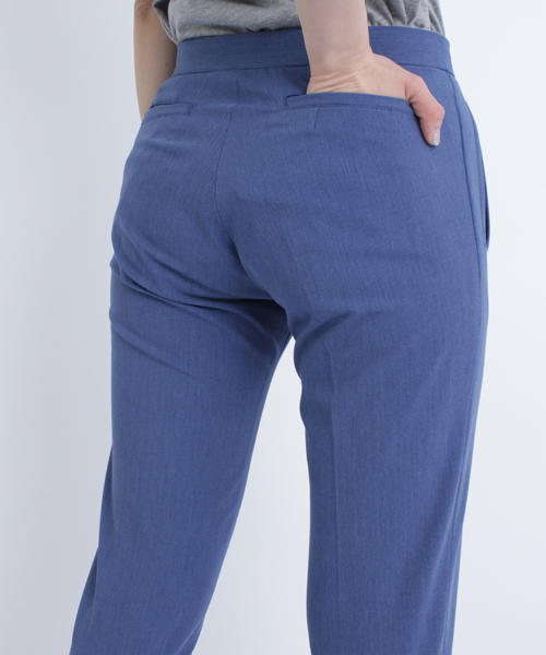 SILAS（サイラス）の「GABARDINE PANT（スラックス・レディース・ベージュ/ブルー・SMALL/MEDIUM）」の5枚目の写真