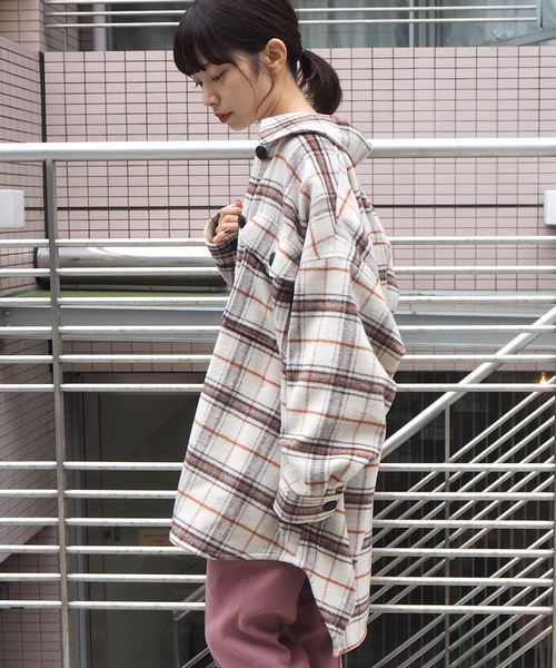 tiptop(ティップトップ)の「CPOビッグシャツジャケット(その他アウター・レディース・ブラウン/ブルー/アイボリー/A/B/グレイッシュベージュ・FREE)」の21枚目の写真