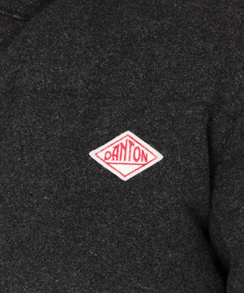 Ray BEAMS（レイビームス）の「DANTON×Ray BEAMS / 別注 モッサダウンジャケット（ダウンジャケット/コート・レディース・チャコールグレー/キャメル/ネイビー・36/34）」の7枚目の写真