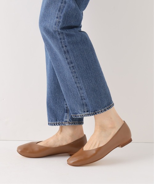 美品 LE TALON ルタロン Vカット フラット パンプス 23スクエアトゥ 楽天市場】le talon 4cmスクエアvカットパンプスの通販